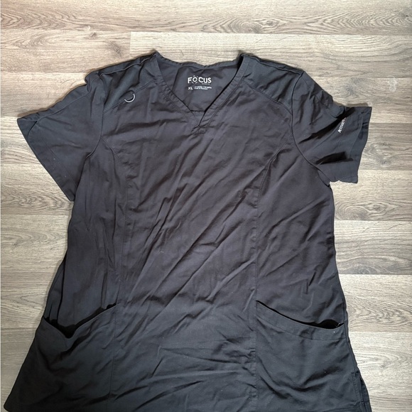 Focus Tops - FOCUS Professional Scrub Top V Neck Short Sleeve Black XL‎